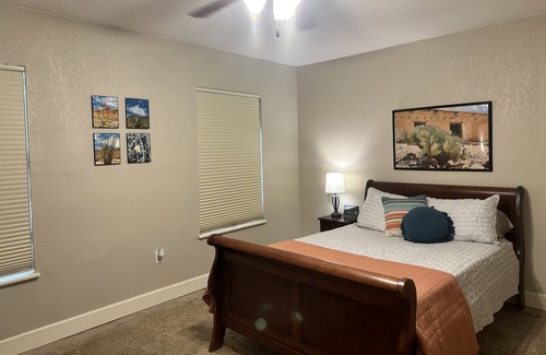 Sweeny House | Home away from home! 3 bedroom, 2 bathroom home with beautiful backyard!