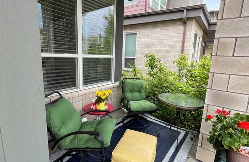 Aurora House | Home Away from Home in Central Park near UC- Anschutz