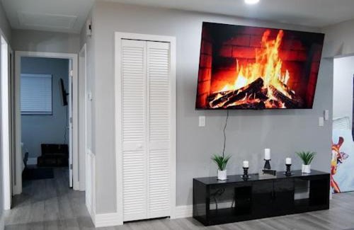 Sunset Park House | HOME away from HOME