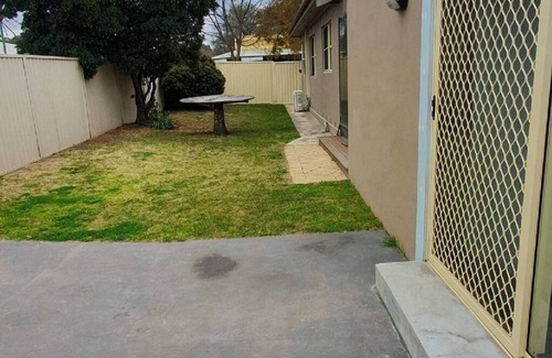 Bathurst House | Home Away from Home whole house. On the the Fringe of the CBD