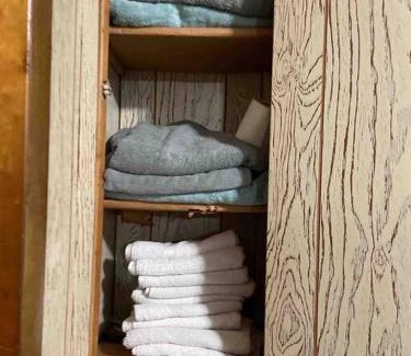 Niagara Falls House | Home away home at Niagara View 16th