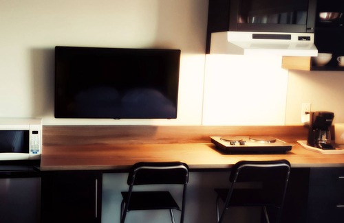 Drayton Valley Hotel | Home Away Inn