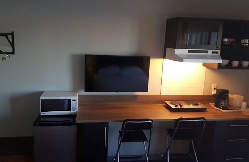 Drayton Valley Hotel | Home Away Inn