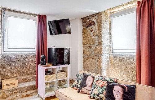 Penafiel Cottage | Home, by Julieta, suite, in the City Park of Penafiel - Porto