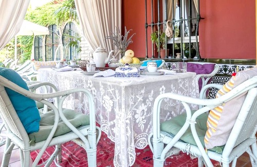 Los Palacios y Villafranca Villa | Homerez - Villa for 10 ppl. with swimming-pool at Los Palacios y Villafranca