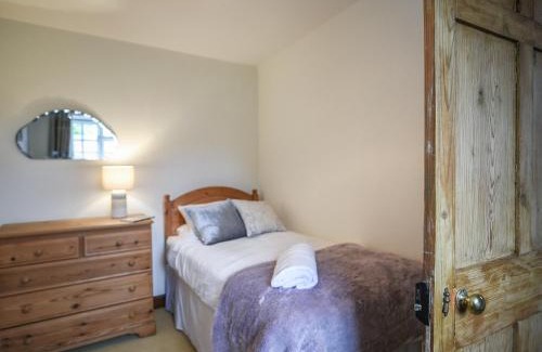 Eaton Mascott House | Home Farm House