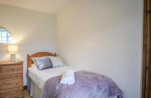 Eaton Mascott House | Home Farm House