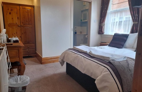 Leiston House | Home from Home Guesthouse