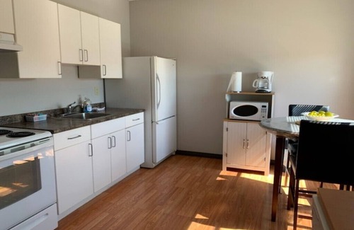 Lloydminster Apartment | Home Hotel ONE BEDROOM APARTMENT