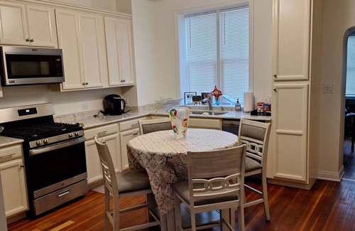Pullman House | Home in the Historic Town of Pullman