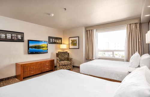 Regina Hotel | Home Inn & Suites Regina East