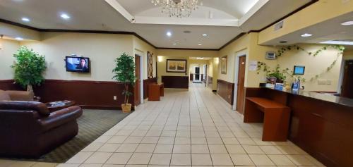 Montgomery Hotel | Home Inn & Suites