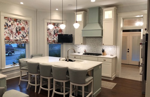Paducah Bed & Breakfast | Home Near Downtown & Quilt Museum With NEW Luxury Kitchen & Baths