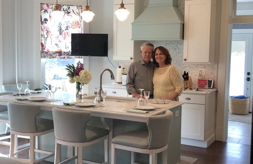 Paducah Bed & Breakfast | Home Near Downtown & Quilt Museum With NEW Luxury Kitchen & Baths