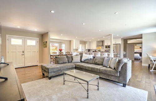 Santa Rosa House | Home near Sonoma with pool & hot tub