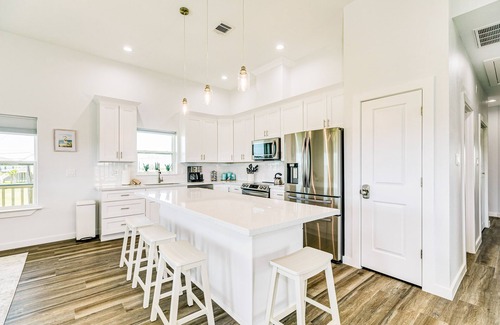 Indian Beach House | Home near the beach with large deck, gas grill, patio, outdoor shower & W/D