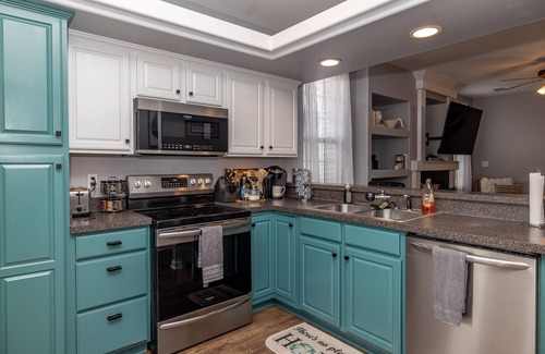 Masterson Station House | ⭐️⭐️⭐️⭐️⭐️ Home next to KHP/Downtown