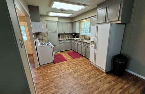 Wellborn House | Home on 6 acres in College Station, TX. Perfect for multiple families.