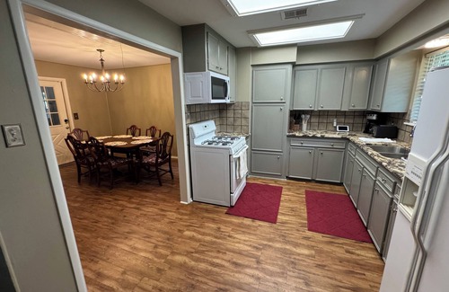 Wellborn House | Home on 6 acres in College Station, TX. Perfect for multiple families.