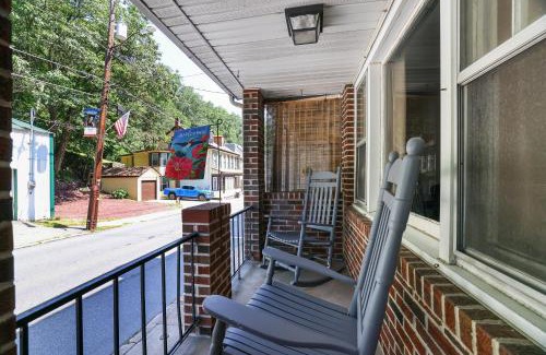 Ashfield House | Home on Broadway in Jim Thorpe