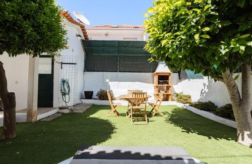 Belem Villa | Home Out Casa do Arco in Belém