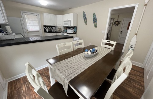Myrtle Grove House | Home Sweet Home, 7 Minutes From Carolina Beach