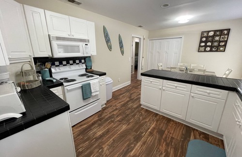 Myrtle Grove House | Home Sweet Home, 7 Minutes From Carolina Beach