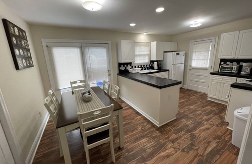Myrtle Grove House | Home Sweet Home, 7 Minutes From Carolina Beach