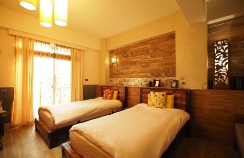 Jinning House | Home & Teak Homestay