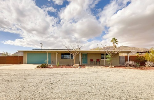 Joshua Tree Cottage | Home w/Hot Tub ~ 8 Mi to Joshua Tree Natl Park!