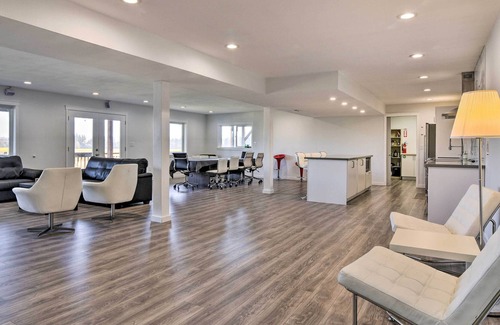 Hillsboro House | Home w/ Large Deck 17 Mi to Downtown Portland