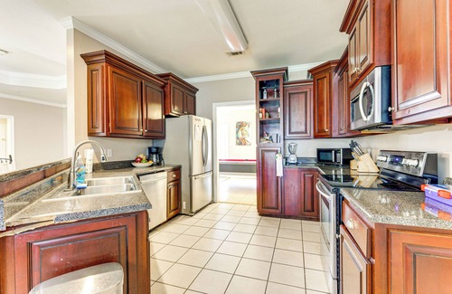 Ocean Springs House | Home w/Large Yard + Pond On-Site: 15 Mi to Biloxi