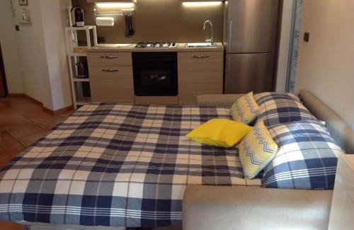 Laives Apartment | Home White