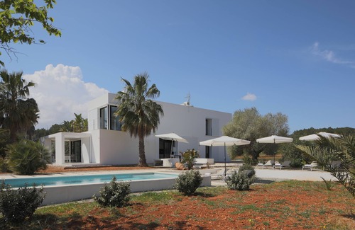 Sant Joan de Labritja Villa | Home with Pool, Mountain View, Wi-Fi and Air Conditioning; Pets Allowed, Parking Available
