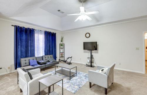 Gunter Afs House | Home with Fenced Yard about 12 Mi to Dtwn Montgomery