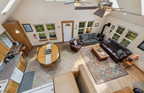 Manzanita House | Home with lots of character! Surrounded by trees, close to Nehalem Bay State Park and the beach.