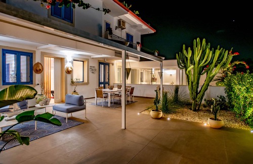 Ragusa House | Home Zagara with the pool