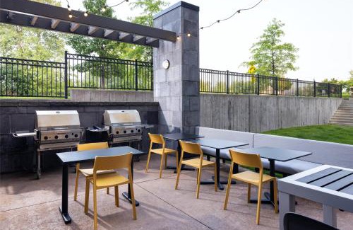 Roseville Hotel | Home2 Suites by Hilton Roseville Minneapolis