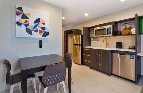 Tucson Hotel | Home2 Suites by Hilton Tucson Airport