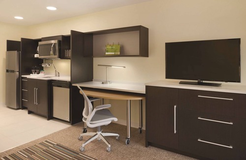 Coralville Hotel | Home2 Suites Iowa City Coralville