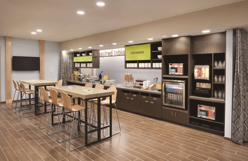 Coralville Hotel | Home2 Suites Iowa City Coralville