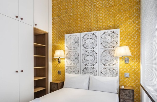Almenara Apartment | Homeabout Plaza de Castilla Apartment II