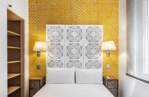 Almenara Apartment | Homeabout Plaza de Castilla Apartment II