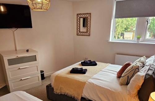 Harrogate Apartment | Homebird Property - Epsom Apartment