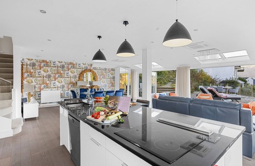 Kingswear Ski Chalet | Homefield - Chic charm with unrivalled river views
