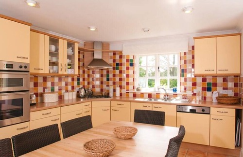 Thurlestone Cottage | HOMEFIELD HOUSE, family friendly, with a garden in Thurlestone