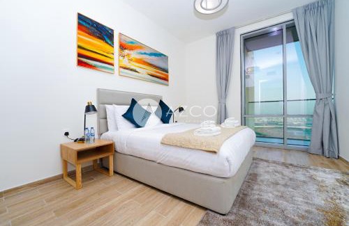 Business Bay Apartment | Homely Apartment with Canal and Burj Khalifa view