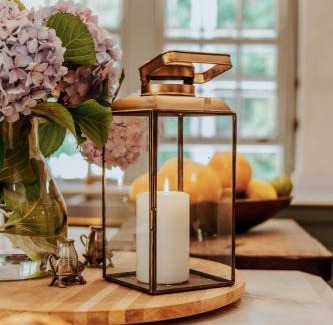 Constantia Villa | Homely Cape Dutch house with pool & mountain view