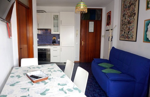 Porto Santa Margherita Apartment | Homely flat for 4 guests