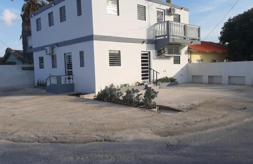Marie Pampoen Apartment | HOMELY STUDIO APARTMENT CURACAO